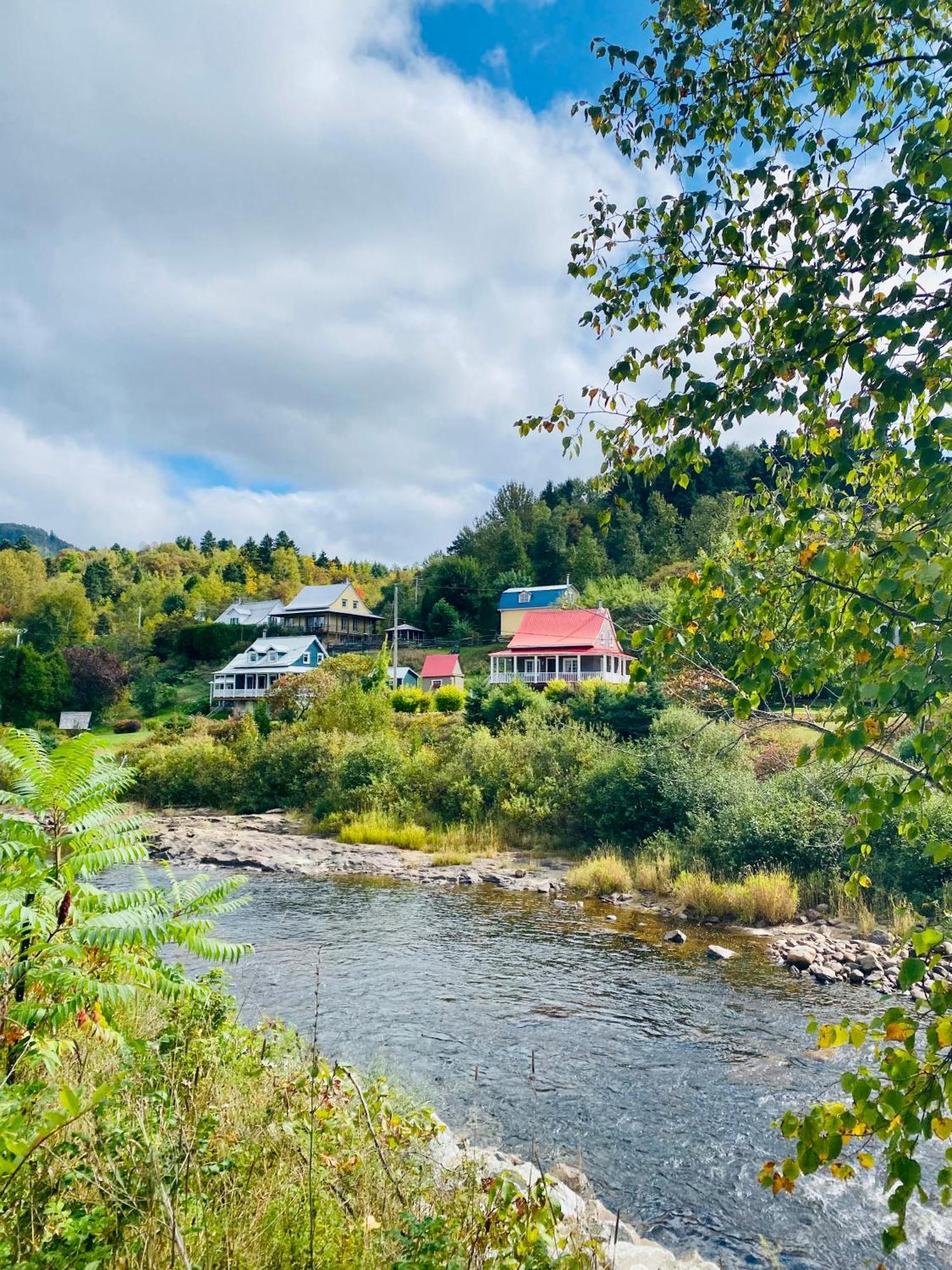 Belle Maison Avec Vue Sur La Riviere LʼAnse-Saint-Jean المظهر الخارجي الصورة